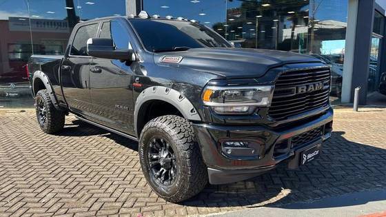 RAM 2500 6.7 I6 TURBO DIESEL NIGHT EDITION CD 4X4 AUTOMÁTICO RAM 2500 6.7 I6 TURBO DIESEL NIGHT EDITION CD 4X4 AUTOMÁTICO
